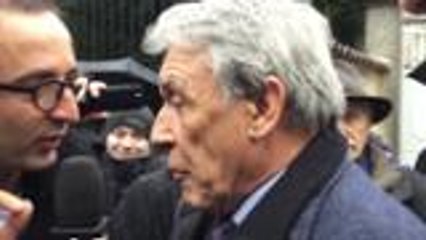 Cyril Eldin interpelle Hollande, le fils et le petit-fils de Mitterrand