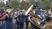 Zagan 28 marzec 2009 orkiestra z Angli na terenie bylego obozu jenieckiego.AVI