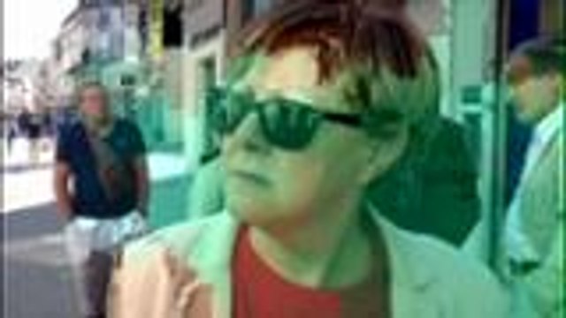 Les buralistes manifestent contre le paquet neutre