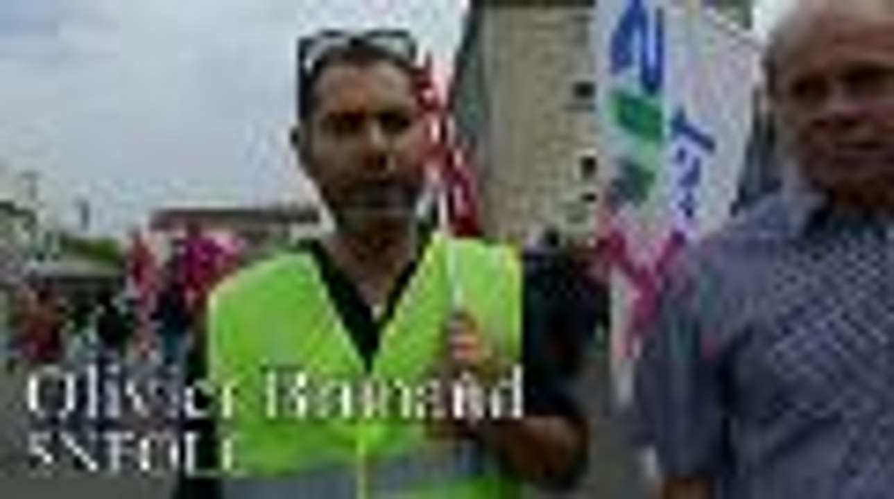 Manifestation devant l'inspection académique