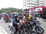 Motorizados se movilizaron en apoyo al gobierno por toda la avenida Francisco de Miranda