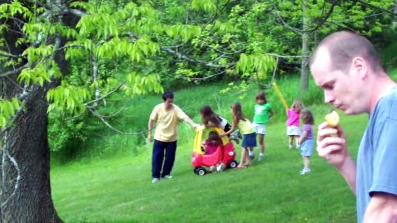 Dad And His Little Girl Pose For The Camera. Seconds Later, The Unthinkable Happens…