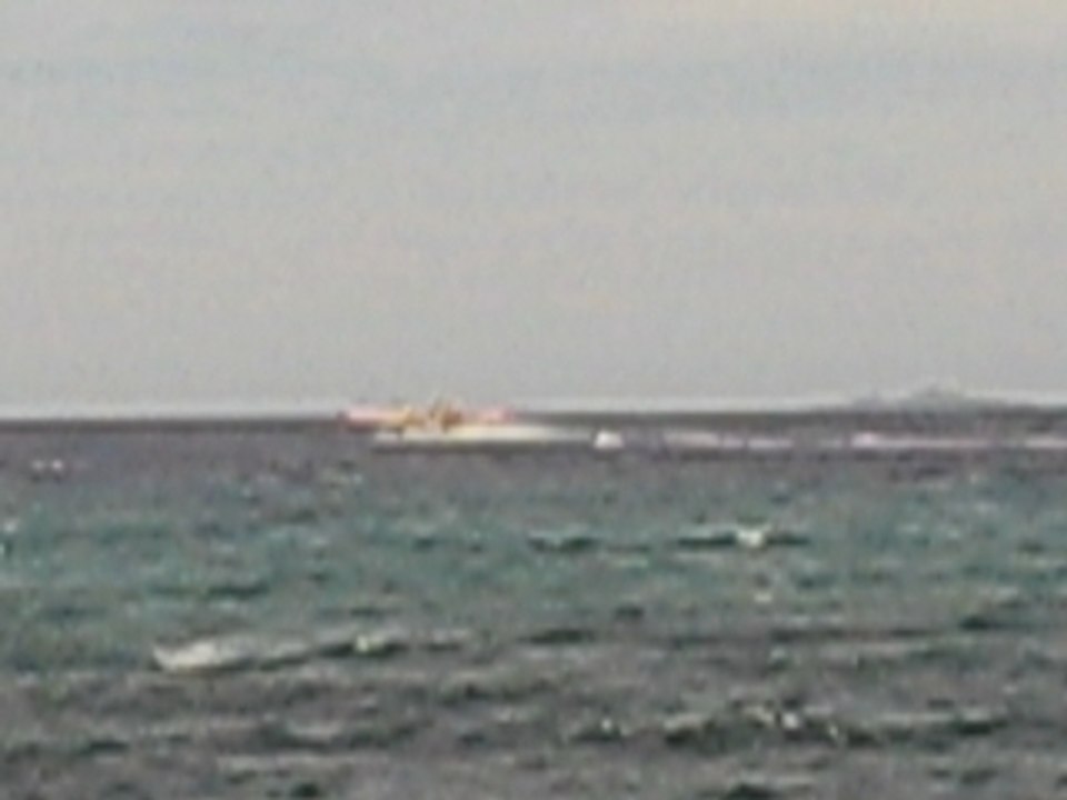 amerrissage canadair porticcio JUNE 2007