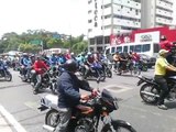 Motorizados se movilizaron en apoyo al gobierno por toda la avenida Francisco de Miranda
