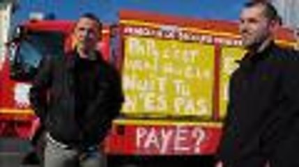 Les pompiers de Charente en grève