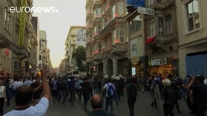 Gezi Park tre anni dopo. Cordoni della polizia per bloccare i manifestanti