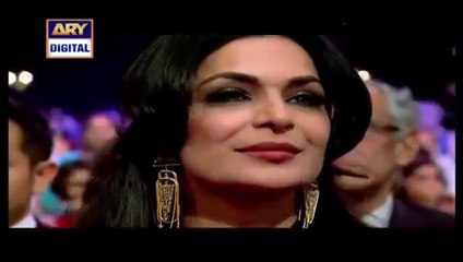 Ayesha Omer and Other Actor Making Fun of Meera in Her Presence