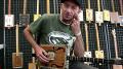 Il fabrique des guitares avec des boites de cigares