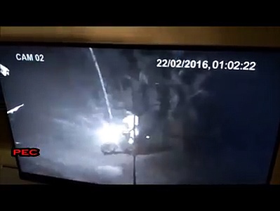  Penampakan kuntilanak