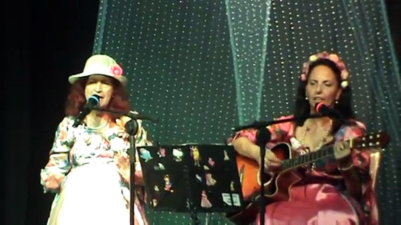 19   As Cirandeiras   A Dona Aranha - Sonia Maria Piologo e Layr Peniche