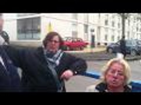 Les parents d'élèves de Jean-Monnet contre la fermture d'une classe (vidéo Anne Kerjean)