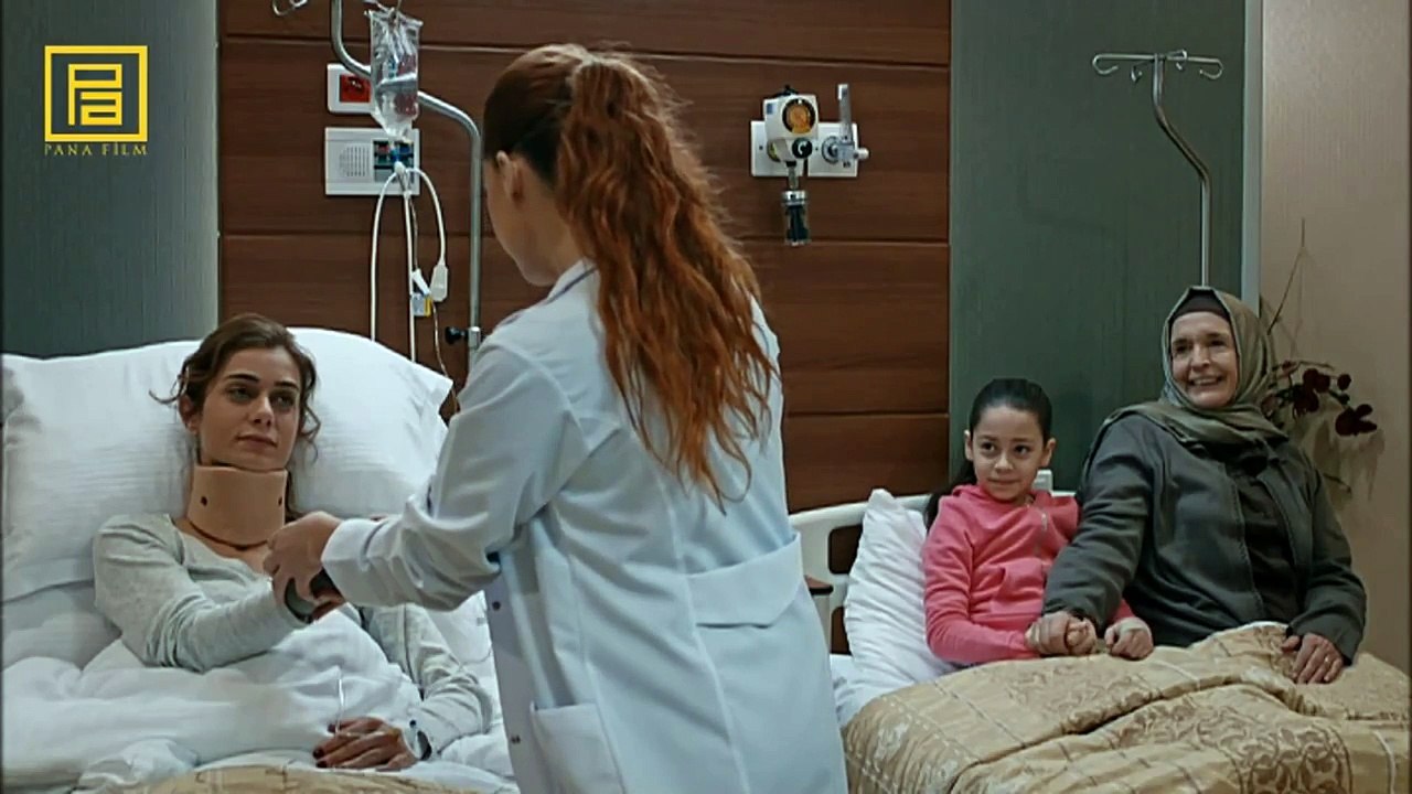 Polat Alemdar Leyla ve Elif için üzülüyor.. - Kurtlar Vadisi Pusu 243.Bölüm