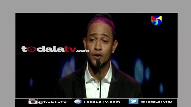 Pamela Sued y Luz Garcia presentacion agrupación urbana - Ganador: Mozart- Premios Soberano 2016 - video