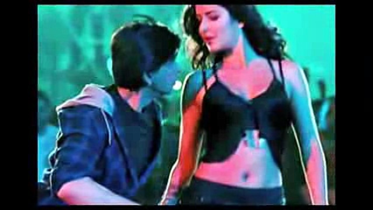 Katrina Kaif Nip Pops Out At Dance Performance