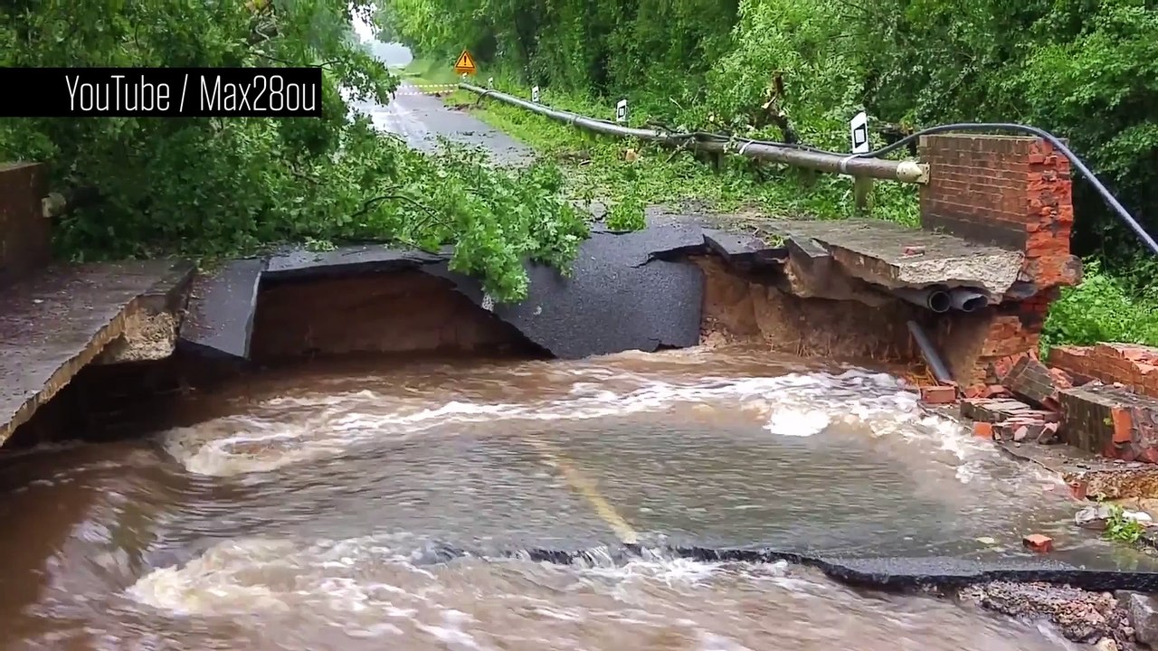 Loiret : il marche sur une barrière de sécurité de l'A10 pour fuir les innondations
