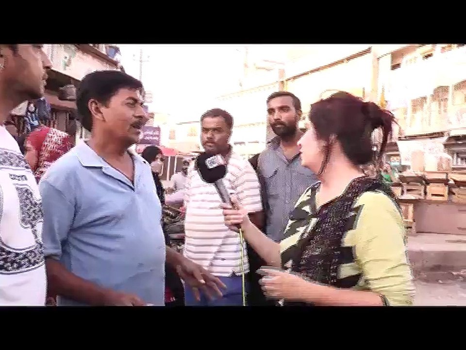 نیوز رپورٹر کے ساتھ بیہودہ باتیں کرنے والا کراچی کا بابا