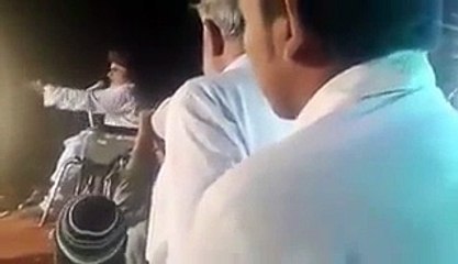 OMG!! How Molvi Khadim Hussain Speaking Blatant Lies About Mumtaz Qadri