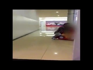 Man forcibly kisses a child in Riyadh's Al Qasr mall