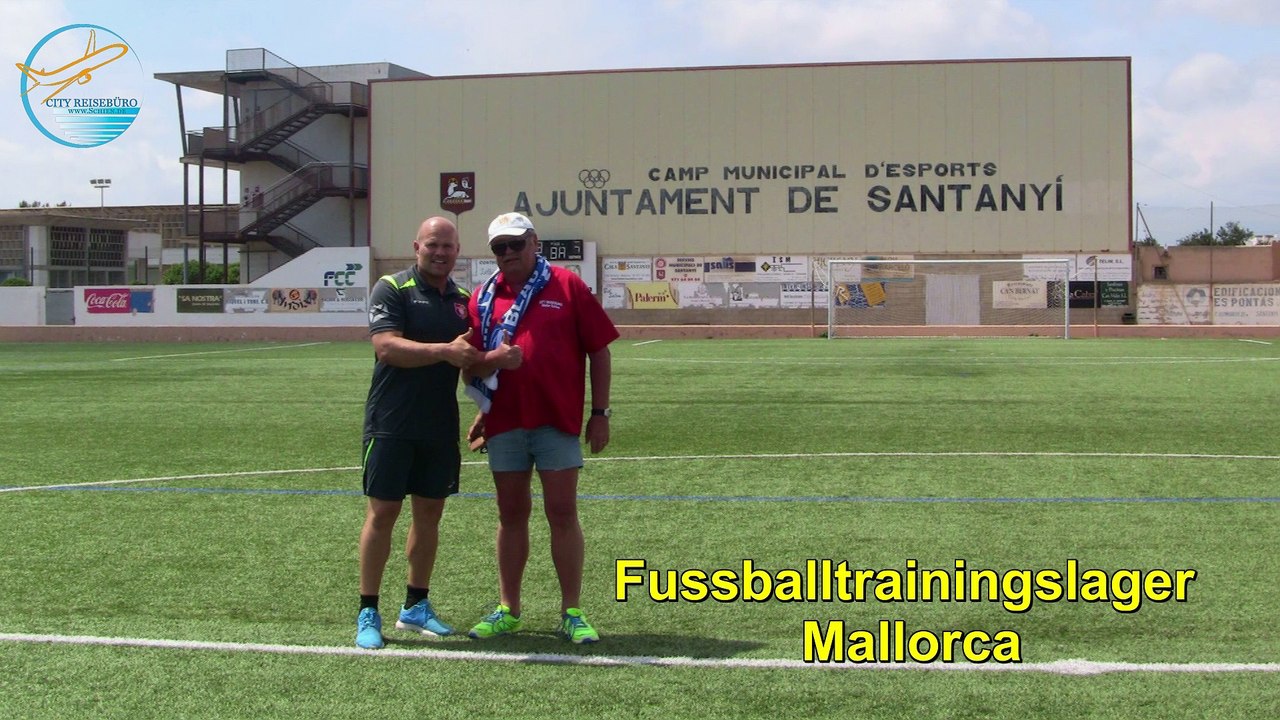 Fussball Trainingslager im Stadion von Santanyi auf Mallorca