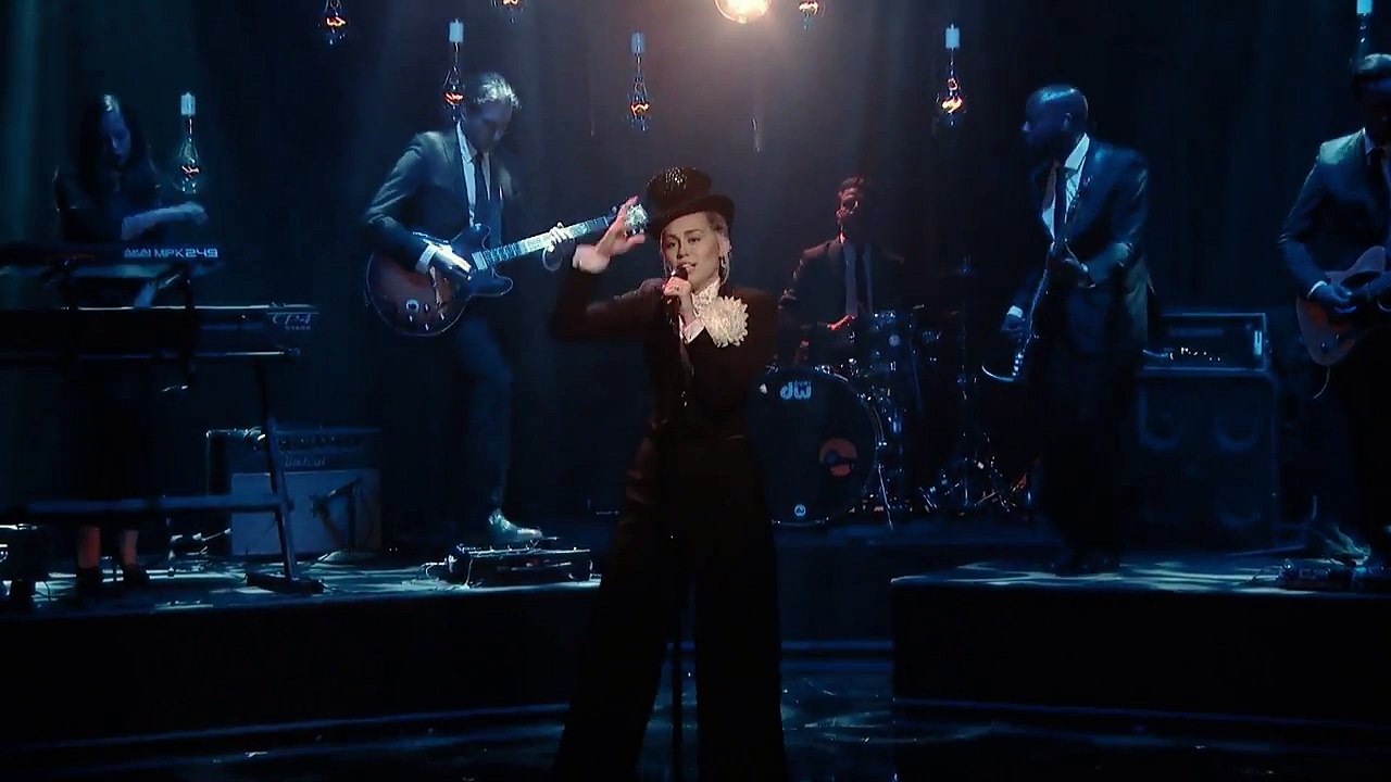 MILEY CYRUS STREAP