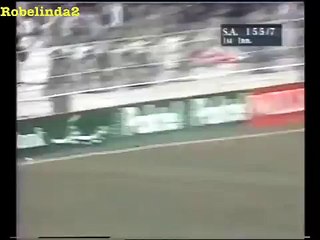 Ball goes through the stumps, CRICKET MIRACLE