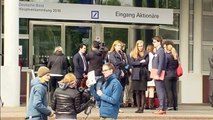 Shareholders, protesters criticise Deutsche Bank ahead of AGM