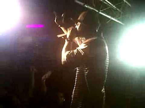 Young Buck Weed Break During Eminem-Not Afraid, Live at The Ritz 12/28