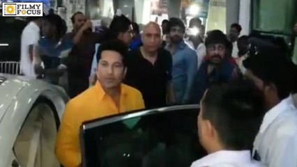 Chiranjeevi, Nagarjuna and Sachin Tendulkar Spotted at Tirupati Airport - Filmyfocus.com