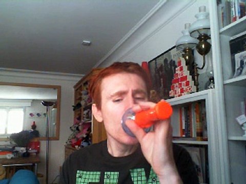 Wiwi égratigne the power of one de Donna Summer