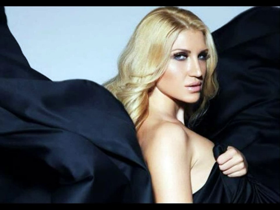 Jovana Tipsin - Neka pesma krene