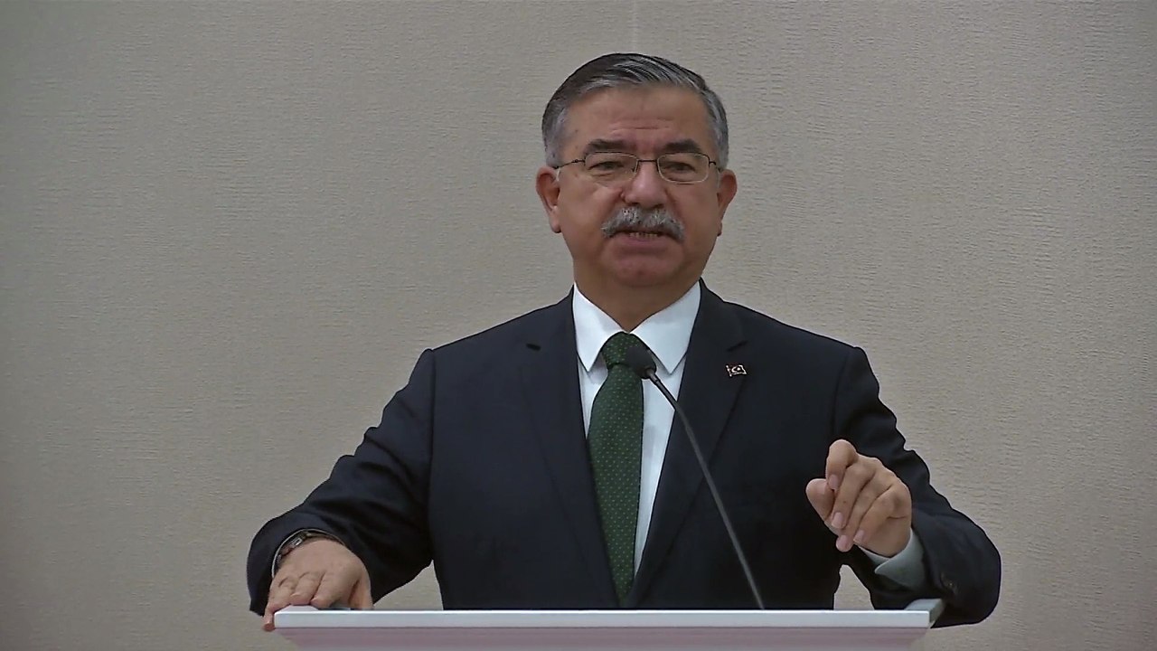 Bakan Yılmaz Her şeyi öğretmenlerimize borçluyuz