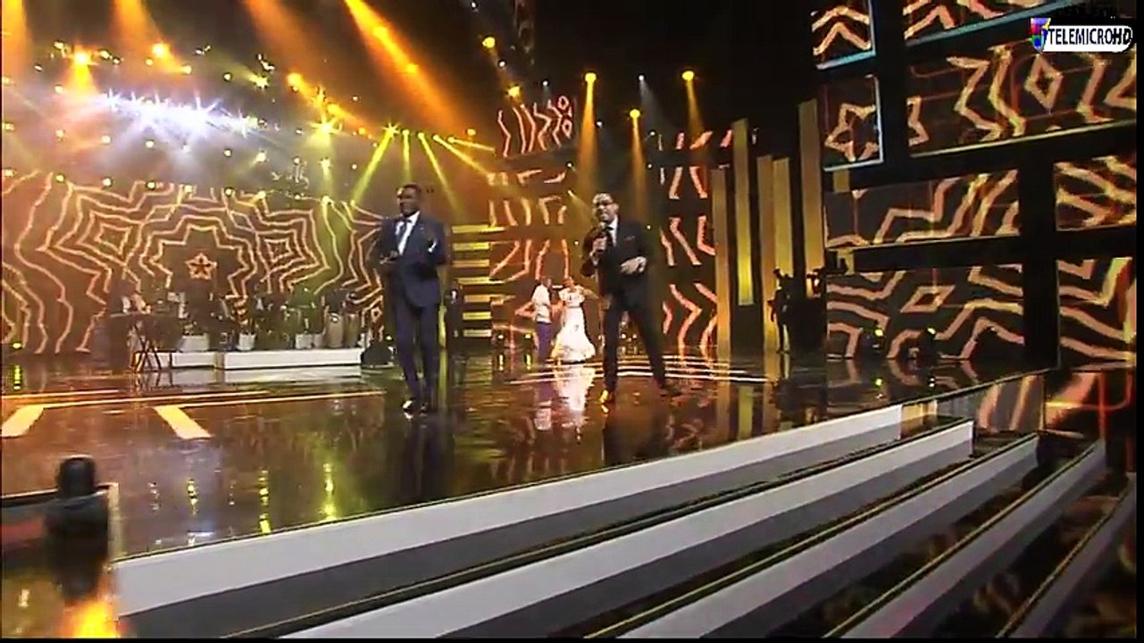 El Canario y Gilberto Santa Rosa Homenaje a Joseito Mateo Premios Soberano 2016