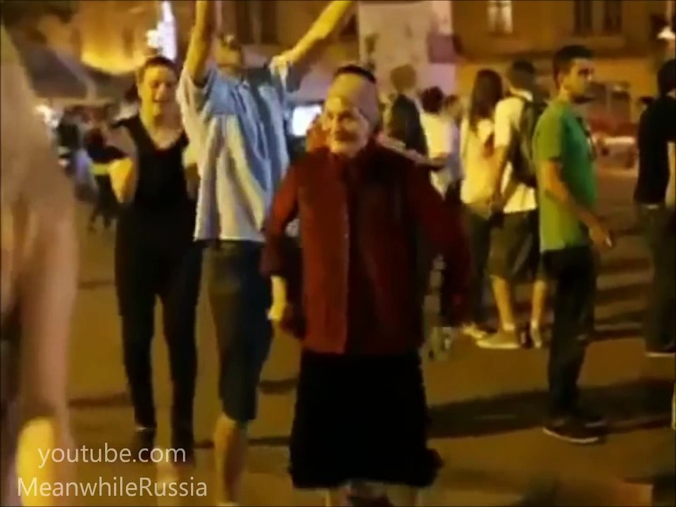 Drum and Bass Granny