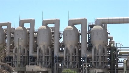 مشاكل ومعاناة بسبب انقطاع الكهرباء بعدن