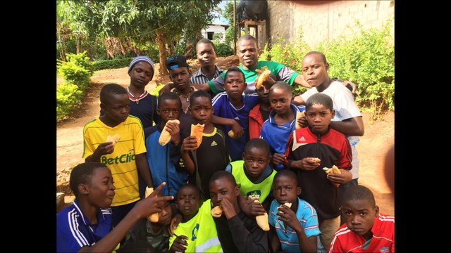 MONTAGE DE PHOTOS AVEC MUSIQUE DE LADY PONCE ARTISTE CAMEROUNAISE!