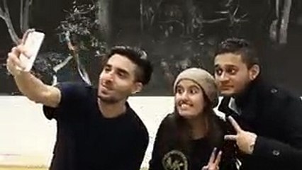 girls can never find a selfi perfect very funny