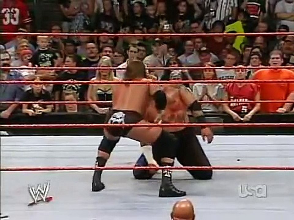 Triple H vs Carlito & Umaga