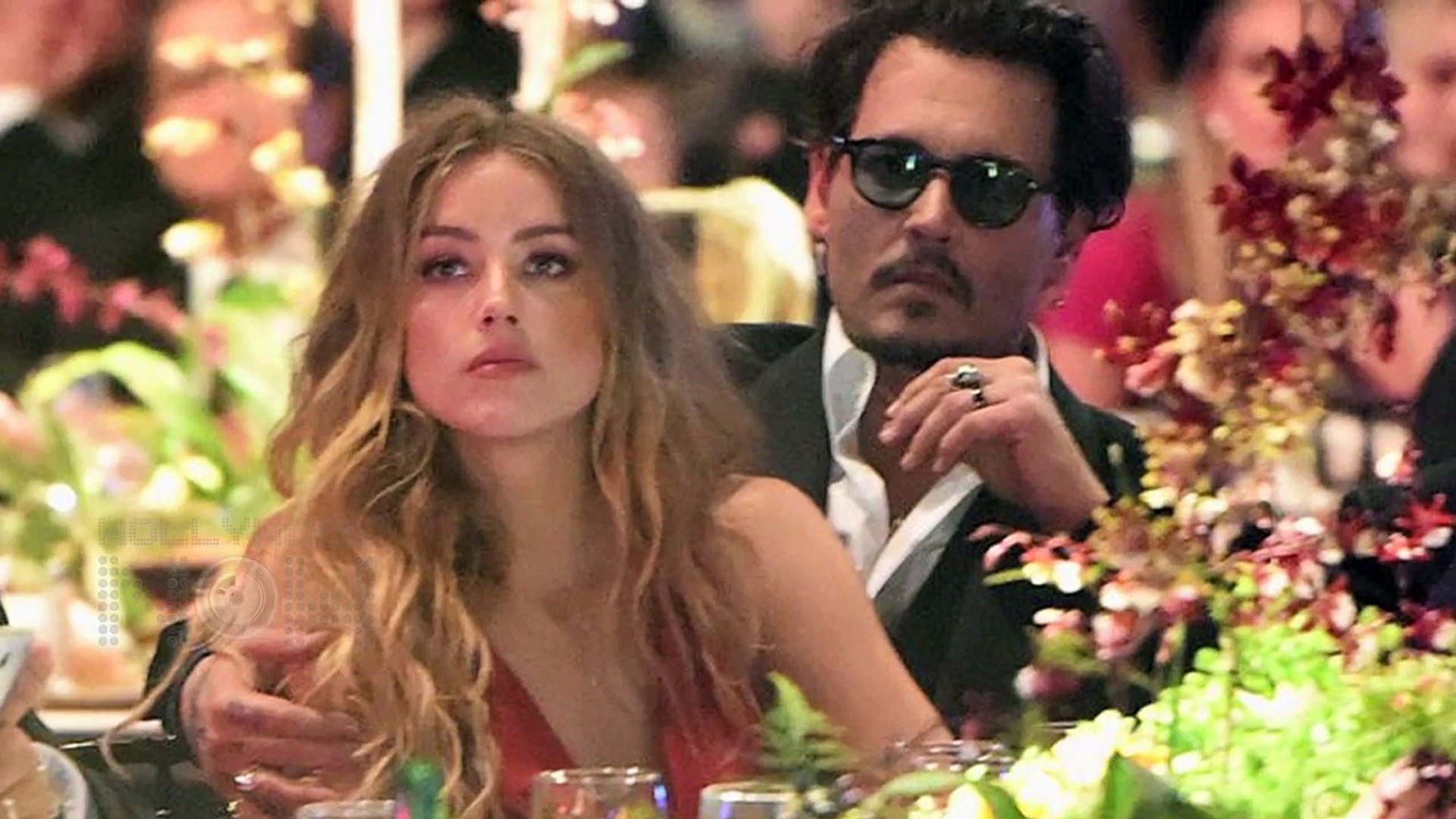 DIVORCE - Johnny Depp & Amber Heard MOMENTS