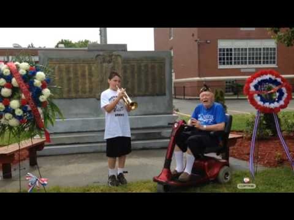 11-Year-Old Helps WW2 Veteran Celebrate Memorial Day in Most Beautiful Way