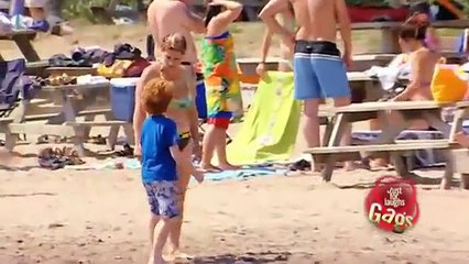 JUST FOR LAUGH GAGS Canadian Crocodile Attack.flv