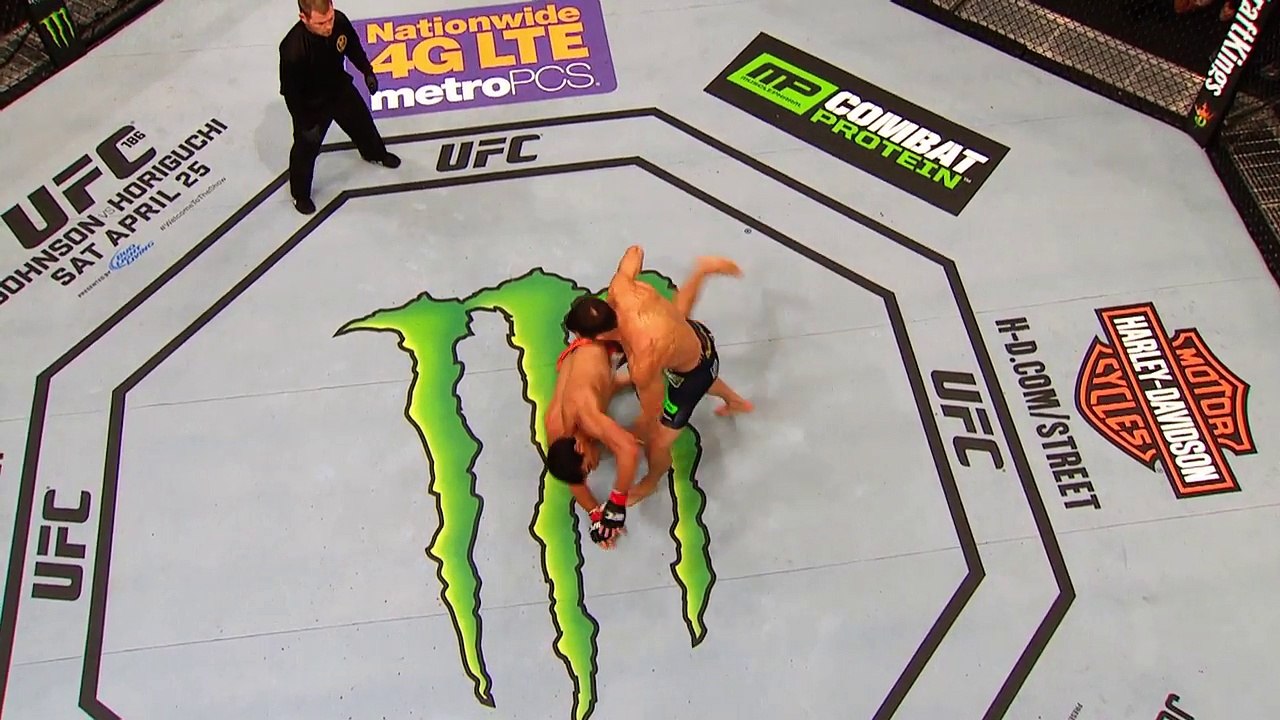 UFC 199- Signature Moves - Luke Rockhold