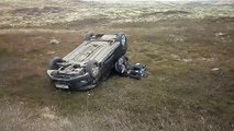 WTF  deux hommes ayant eu un gros accident font une sieste en attendant la dépanneuse ! - vidéo Dailymotion
