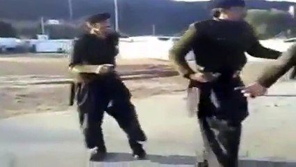 most viewed funny video-you can't control laugh