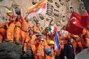 4 Ülkeyi Birbirine Bağlayan Dünyanın En Uzun Tüneli Açıldı