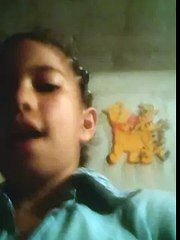 La niña que canta en ingles