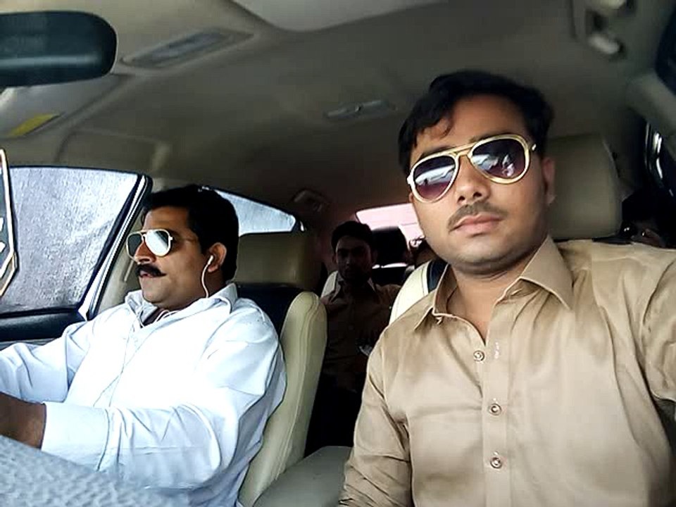 Ham to ham hamra driver bhe bhe ham se tang