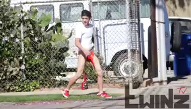 Technique infaillible pour gagner toutes les bagarres. ahaha