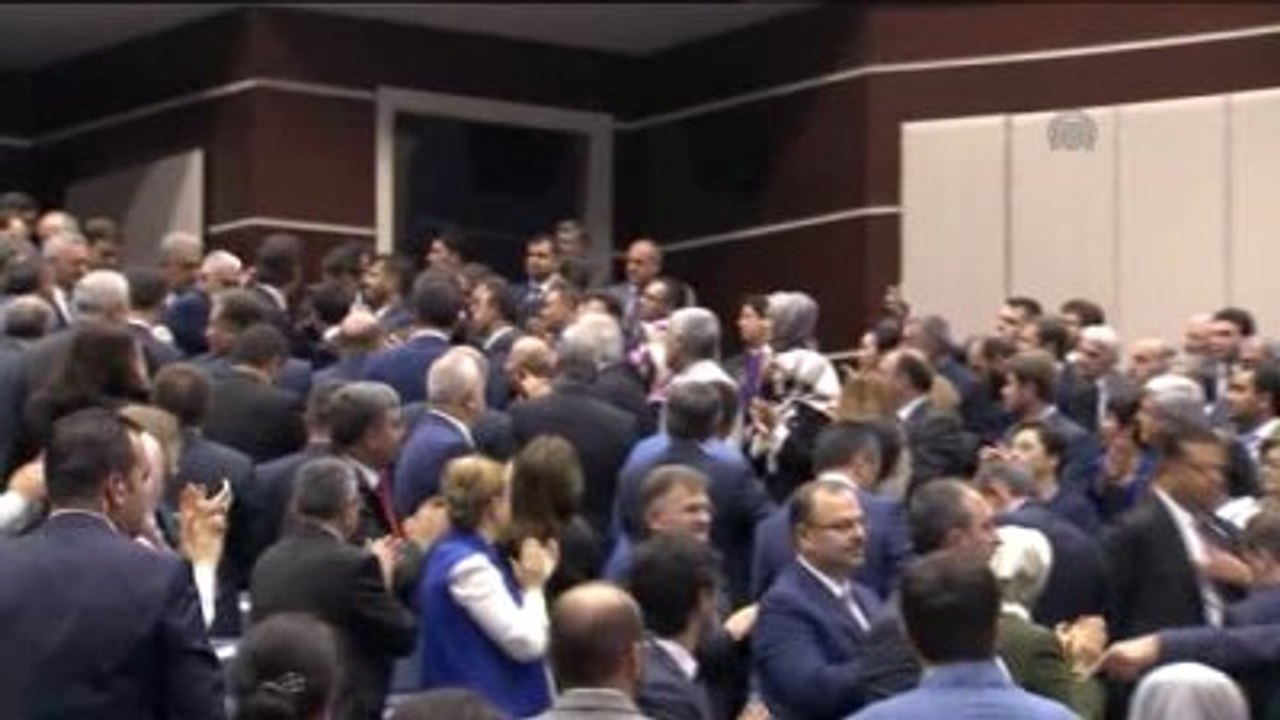 Başbakan Yıldırım: "Ak Parti'de Kişiler Değişir Hedefler Değişmez"