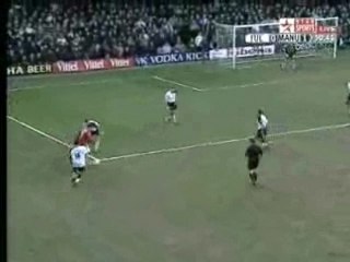 Ronaldinho vs Cristiano Ronaldo