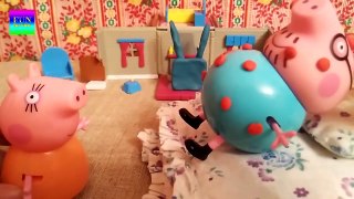 Peppa Pig toys Daddy Pig sick visit hospital - doctor's case medical playset - Fun Peppa playdoh